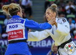 Свою первую «взрослую» золотую медаль выиграла в марте 2017 года на открытом континентальном кубке в праге. Beloded Pochti Vsegda Vyigryvaet Koronnym Broskom Stydno Govorit Blogi Ua Tribuna Com