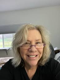 Embracing Natural Gray Hair with a Shorter Haircut