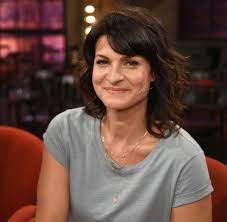 In dieser folge sprechen wir mit marlene lufen unter anderem über sexuelle gewalt gegen frauen. Lockdown Talk Die Leerstelle Bei Marlene Lufen Welt