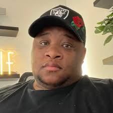 Frank Pace (@itsFrankPace)