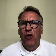 Paul Merson believes it will benefit Lamine Yamal and Nico Williams if  Gareth Southgate decides to play a back three 🇪🇸🏴󠁧󠁢󠁥󠁮󠁧󠁿