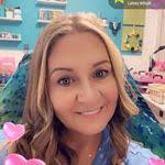 Carla Lafferty's Instagram, Twitter & Facebook