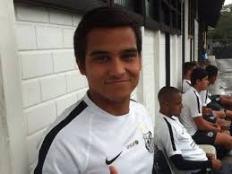 Novo auxiliar, Robert treinará filho na Portuguesa Santista: "Sem  privilégio"