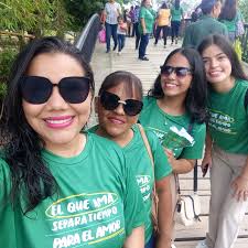 Génesis de Gallardo (@genesissaraig) • Instagram photos and videos