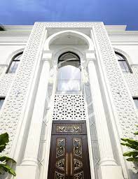 Besondere unterk�nfte zum kleinen preis. Maha Leon A Twitter With The Clever Use Of Modern And Traditional Design Concepts And Elements This Family Villa Modern Arabic Exterior Design Is A Well Designed Fusion Of East Meets West Https T Co Ddb1yzte32