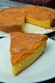 Un Traditionnel Du Sud Ouest Pour Un Dimanche Apres Midi Pluvieux Qui Vous Rappellera Les Vacances Gateau Basque Recette Gateau Basque Recette Gateau