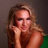 Jade Muyesser's Instagram, Twitter & Facebook