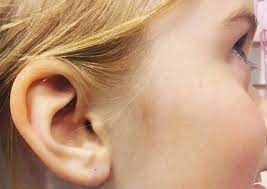 Dad Used Ear Piercing To Teach His Girl About Consent Cafemom Com