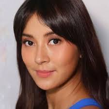 Jocelyn Lim's Instagram, Twitter & Facebook