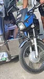 Pinay Boso sa Tricycle, kita ang panty - UPSKIRT.TV