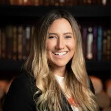 Taylor Burrows's Instagram, Twitter & Facebook