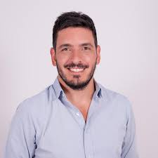 Marcos Ferrer's Instagram, Twitter & Facebook