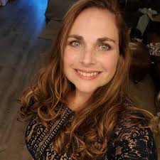 Mandy Bunn's Instagram, Twitter & Facebook