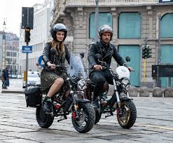 Opens and closes in seconds: Https Www Xn Ko Roller Z7a De Garelli Ciclone