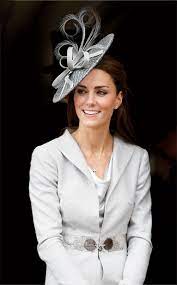 Photos Photos The Best English Hats For American Crowns Kate Middleton Style Kate Middleton Jewelry How To Wear A Fascinator