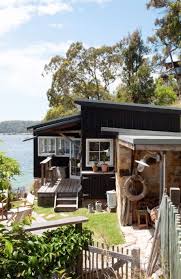 Take The Ferry To The Little Black Shack Sommerhaus Architektur Innenarchitektur Haus