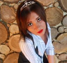 Nicole Ryder's Instagram, Twitter & Facebook