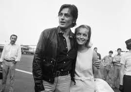 Twitter'da paylaş google'da paylaş pin'le linkedin'de paylaş mail ile gönder. Romy Schneider Aurait Eu 80 Ans L Emouvant Hommage D Alain Delon Elle