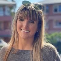 200+ perfiles de «Roulston»