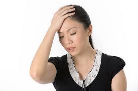 Penderita biasanya akan merasakan sakit kepala pada salah satu atau kedua sisi kepala, otot leher menegang, dan tekanan di belakang mata. Sakit Kepala Bagian Atas Disebabkan Apa Alodokter