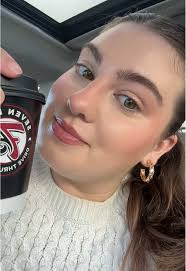 Emma Downs (@emmacdowns)