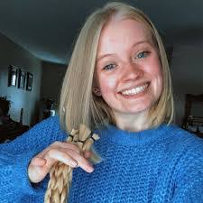 Christine Hannon's Instagram, Twitter & Facebook