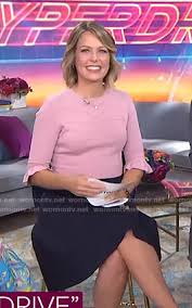 Let your footwear reflect your mood and the occasion, just like your clothes. Wornontv Dylan S Pink And Navy Knit Dress On Today Dylan Dreyer Clothes And Wardrobe From Tv