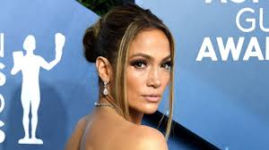 Jennifer lopez keeps the christmas spirit alive at the golden globes. Jennifer Lopez 2019 2020 Is Her Best Year Thanks To Engagement Hustlers And Super Bowl Entertainment Tonight