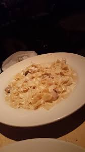 Drain the cooked pasta but reserve ½ cup of the pasta water. Cheesecake Factory Farfalle With Chicken And Roasted Garlic Sauce Recipe The Broke Diaries