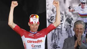 Franse topfavoriet alapoliep & de deen vogelzang op kop. Armstrong Surrenders To Van Der Poel After The Amstel The Best Race I Ve Ever Seen