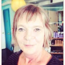 Hi, this is Sue Hocking's husband, Colin, I am heartbroken to tell you that  Sue lost her battle with cancer early this morning , she passed away  peacefully at about 3.50am at