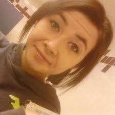 Miranda Sanderson's Instagram, Twitter & Facebook