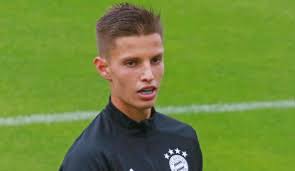 Tiago dantas, 20, from portugal bayern munich, since 2020 central midfield market value: Fc Bayern Munchen Tiago Dantas Bat Instandig Um Wechsel Benfica Boss Zeigt Handy Nachrichten
