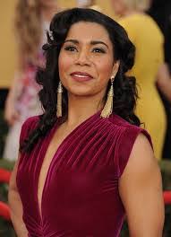 Jessica Pimentel's Instagram, Twitter & Facebook