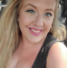 What are some venue recommendations for a retirement party for about 50  people?