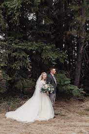 Haizer Jensen Idaho Falls Temple And Pine Tree Formals Woods Wedding Photos Wedding In The Woods Cowboy Wedding Attire