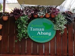Besides seafood, it also includes unlimited thai pork satay and pork slices. Whereami Cameron Highlands Dnegayosa