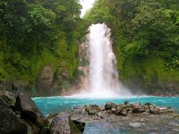 Budget arenal travel vacation video. La Fortuna Waterfall Must See Spots