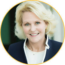 Shelley Boyce's Instagram, Twitter & Facebook