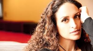 Erri De Luca e Noa al Comunale, Dalla Via all'Astra,Ringhiera al Bixio