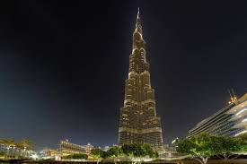 With a total height of 829.8 m (2,722 ft, just over half a mile) and a roof height. 7 Fakta Menarik Burj Khalifa Bangunan Tertinggi Di Dunia