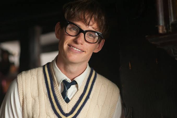 Eddie Redmayne on His 'Frustrating' Performance in 'The Theory of Everything'  and Why He Never Wants to Sing Again