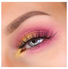 Melrae Segal On Instagram Tutorial For This Look Up On My Channel Link In Bio Using Shuuemura Tokyo Color S Lashes Makeup Yellow Makeup Eye Makeup Brushes