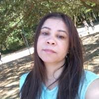 100+ perfis com “Nelia De”