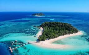 Pulau Saronde Gorontalo Utara: Surga Tersembunyi yang Mirip Maldives - Payung Merah