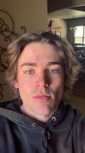 Dustin Malloy's Instagram, Twitter & Facebook