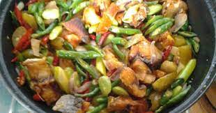 Maybe you would like to learn more about one of these? Resep Dan Cara Membuat Tumis Ikan Asin Jambal Roti Petai Pedas Yang Enak Lezat Dan Mudah Selerasa Com