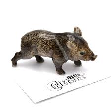 Add some colors to this mama javelina and her baby. Lc942pig Javelina Jabali Miniature Porcelain Figurine Walmart Com Walmart Com