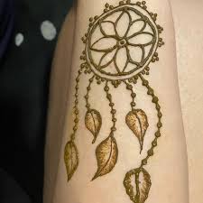 A simple tattoo gets its point across without all the bells and whistles. 35 Simple Henna Tattoo Designs To Show Off In Warm Weather