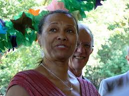 Suzanne Davenport's Instagram, Twitter & Facebook